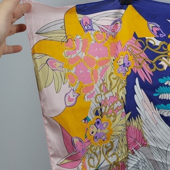 Ladies Decorative Swan Scarf - Picture 2 of 3